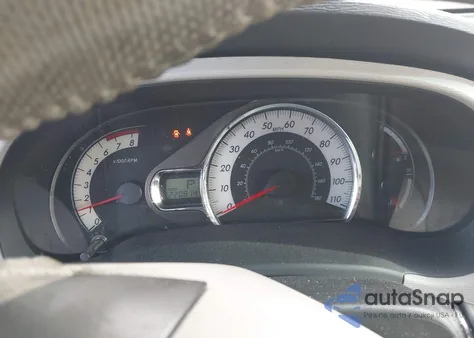 2013 Toyota Sienna Se 8 Passenger z USA, uszkodzony, nr VIN 5TDXK3DC5DS326359